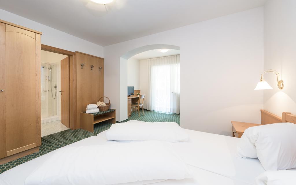 Saldur Small Active Hotel Sluderno Exterior foto